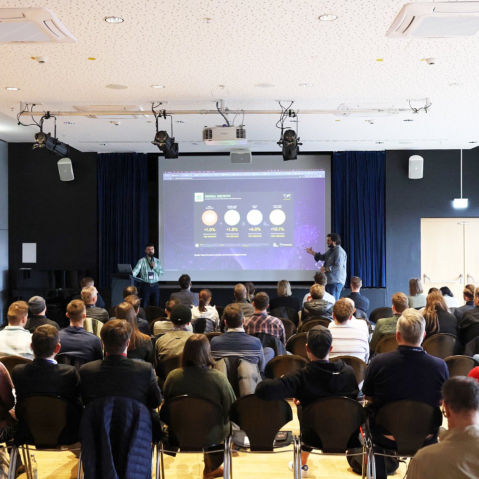 Vortrag Digitale Marketingtrends und 3D-Anwendungen im Web